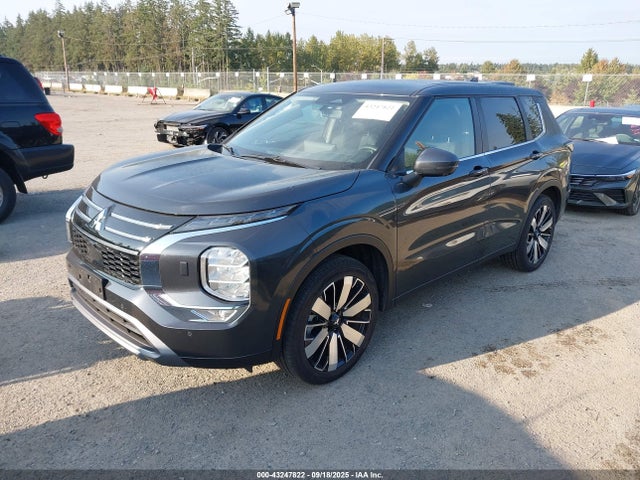 JA4J4VA82SZ029177 Mitsubishi Outlander