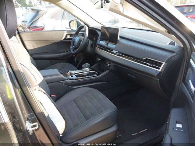 JA4J4VA82SZ029177 Mitsubishi Outlander
