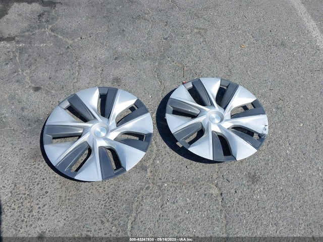 Продаж на аукціоні авто 2023 Tesla Model Y, vin: 7SAYGAEE5PF619913, номер лоту: 43247830