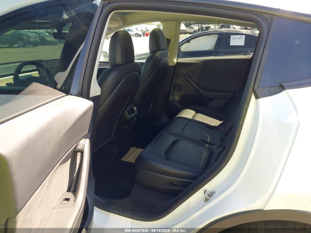 Продаж на аукціоні авто 2023 Tesla Model Y, vin: 7SAYGAEE5PF619913, номер лоту: 43247830