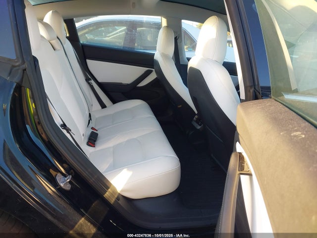Tesla 2018 2018 5YJ3E1EB6JF082267 Image 8
