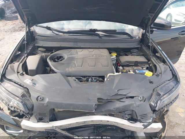 Продажа на аукционе авто 2019 Jeep Cherokee Limited 4x4, vin: 1C4PJMDX2KD423507, номер лота: 43247886