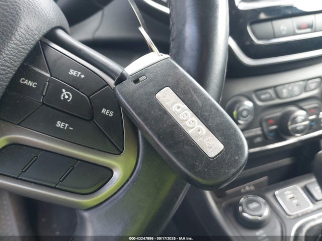 Продажа на аукционе авто 2019 Jeep Cherokee Limited 4x4, vin: 1C4PJMDX2KD423507, номер лота: 43247886