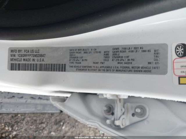 2025 RAM 1500 1C6SRFFP7SN528847 Photo 8