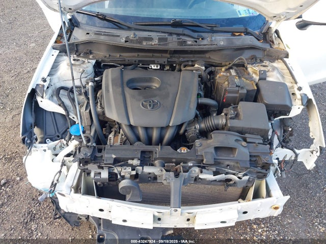3MYDLBZV8GY100884 Scion p5v
