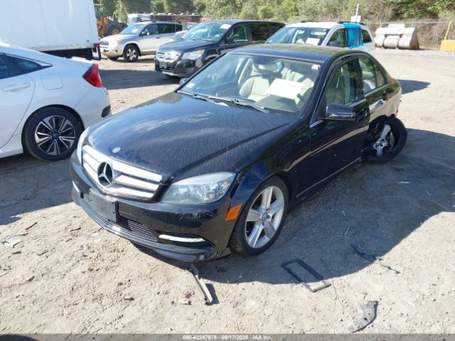 2011 MERCEDES-BENZ C 300 WDDGF8BB3BR157844 Photo 1