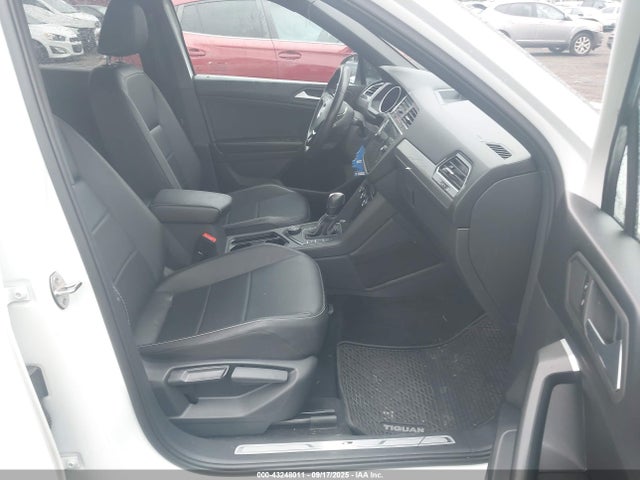 2021 Volkswagen Tiguan 2.0t Se/2.0t Se R-line Black/2.0t Sel მანქანა იყიდება აუქციონზე, vin: 3VV2B7AX9MM113182, აუქციონის ნომერი: 43248011