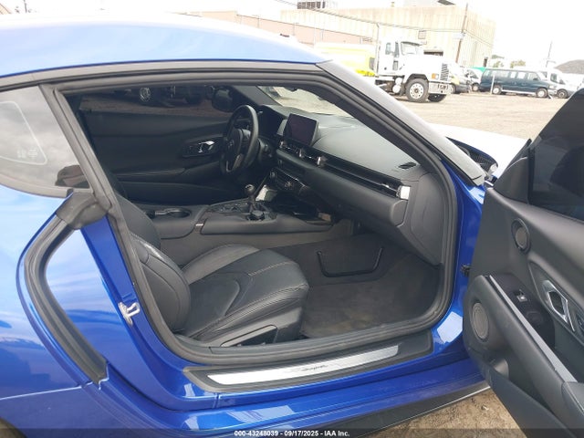 WZ1DB0G04RW067813 Toyota Supra