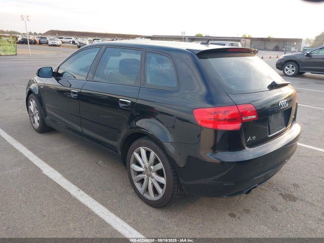 2012 AUDI A3 WAUBJAFM3CA045614 Photo 2