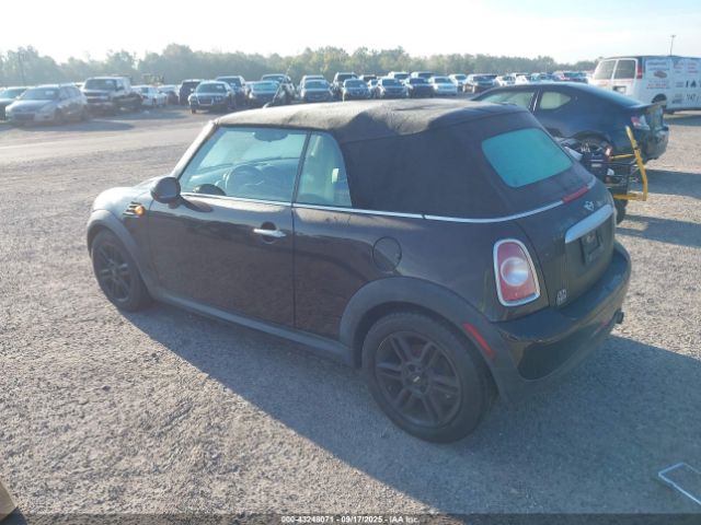 2015 MINI CONVERTIBLE WMWZN3C53FT861758 Photo 2