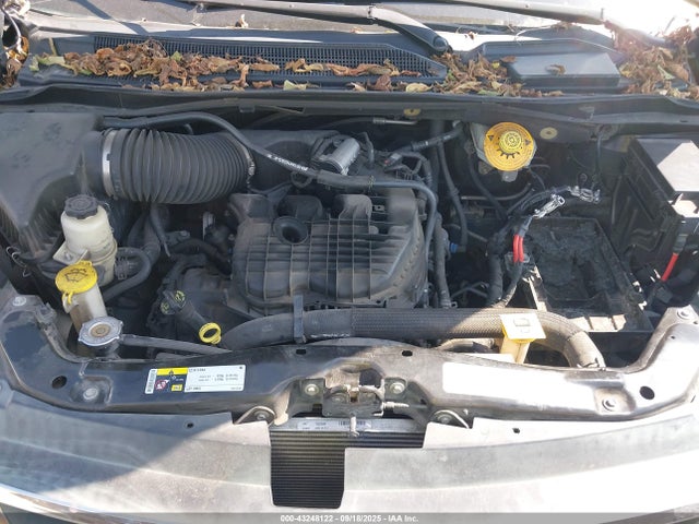 Volkswagen Routan 2014 2C4RVABG8ER134955 Image 10