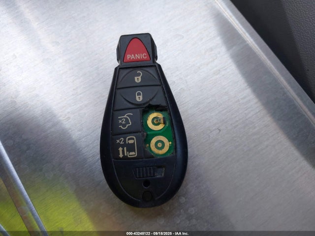 Volkswagen Routan 2014 2C4RVABG8ER134955 Image 11