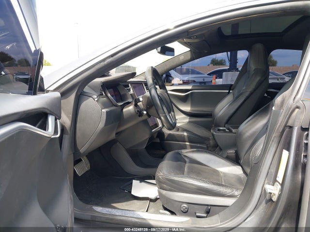 2015 TESLA MODEL S 5YJSA1H49FF083912 Photo 4