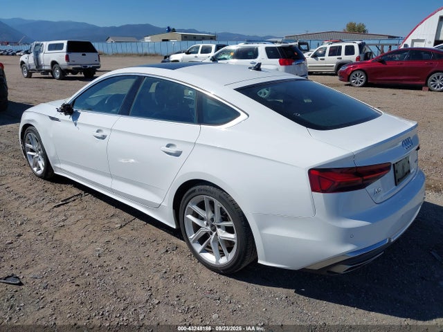 2024 AUDI A5 SPORTBACK WAUFACF56RA052829 Photo 2