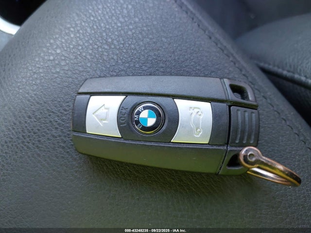 WBAVM1C58FVZ94431 BMW 2015
