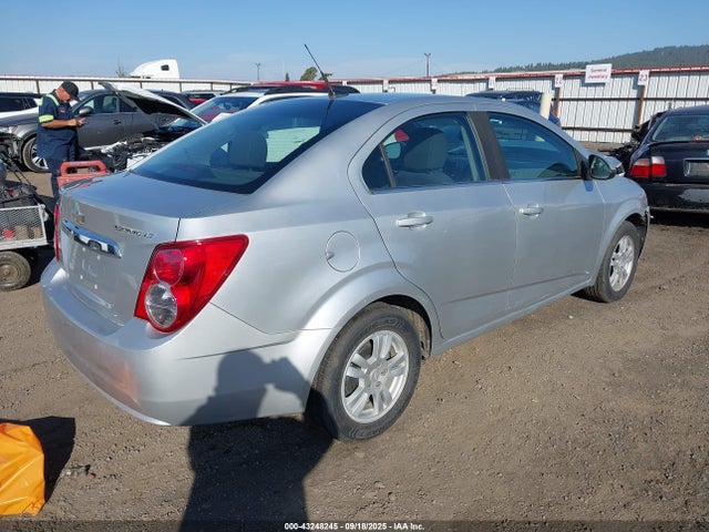 Chevrolet lwe 2014 1G1JC5SG7E4103282 Image 4