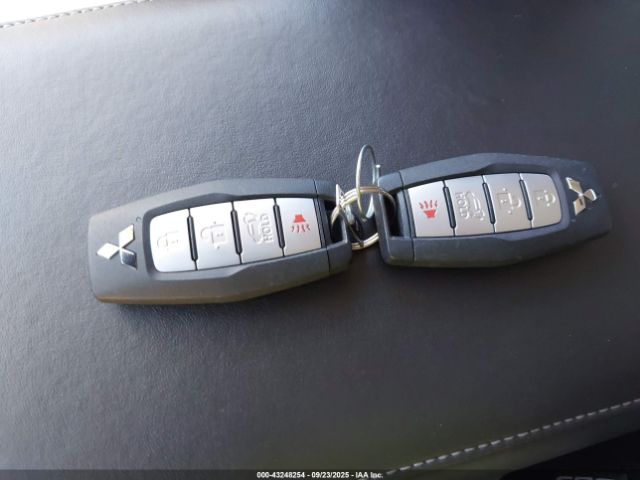 2025 MITSUBISHI OUTLANDER JA4J4VA85SZ044157 Photo 10