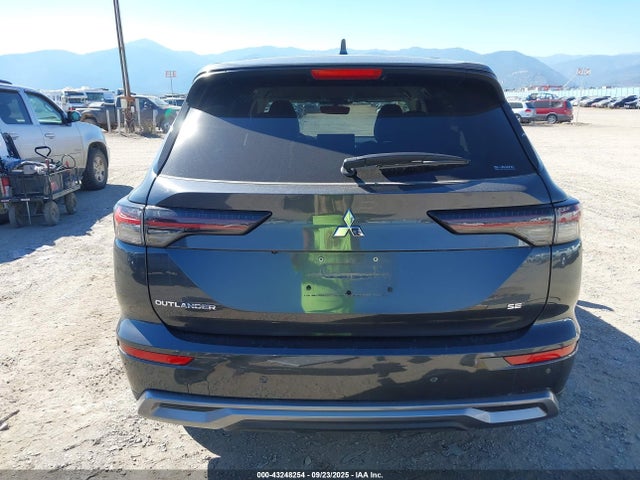 Mitsubishi Outlander 2025 JA4J4VA85SZ044157 Image 17