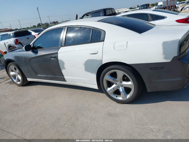 2C3CDXBG6EH268921 Dodge 2014