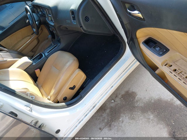 2C3CDXBG6EH268921 Dodge 2014