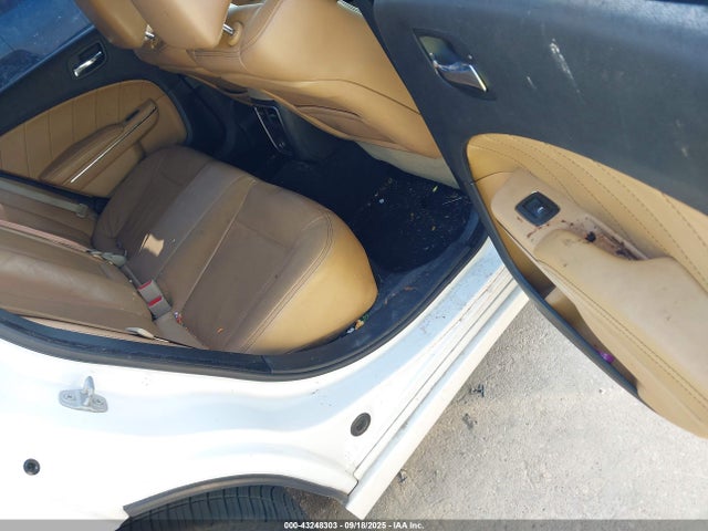 2C3CDXBG6EH268921 Dodge 2014