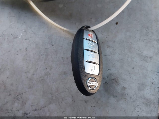 3N1CN8EV2LL870389 Nissan 2020
