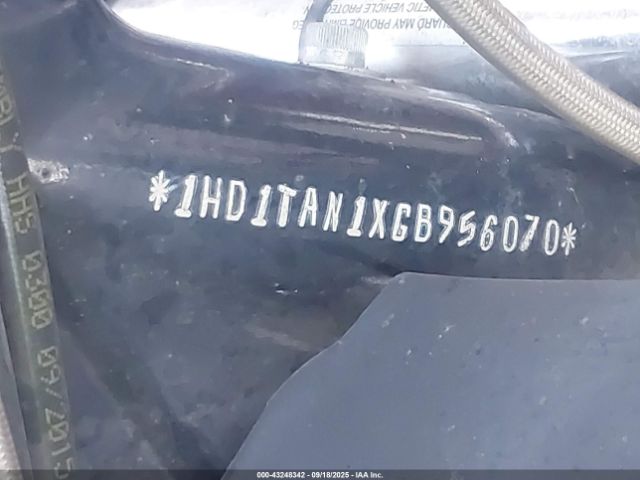 2016 HARLEY-DAVIDSON FLTRUSE 1HD1TAN1XGB956070 Photo 9