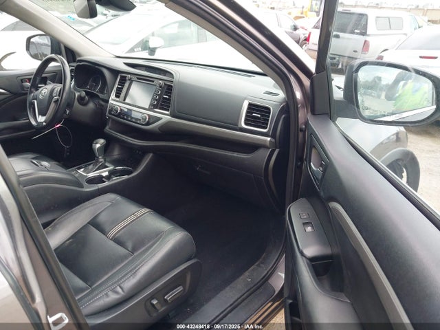 Toyota 2gr-fks 2018 5TDKZRFH1JS538415 Image 5