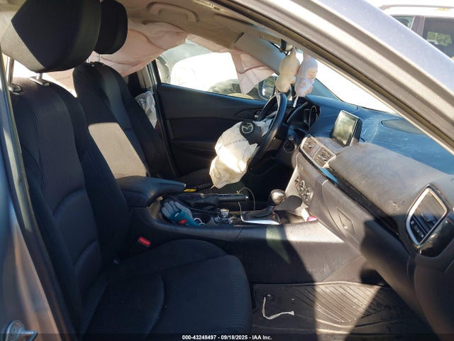 3MZBM1V73FM157470 Mazda pe