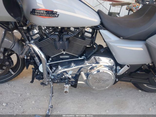 2024 HARLEY-DAVIDSON FLTRX 1HD1KH727RB647581 Photo 8