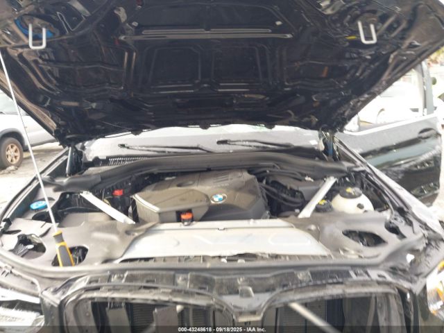 2022 BMW X3 5UX43DP03N9K84635 Photo 9
