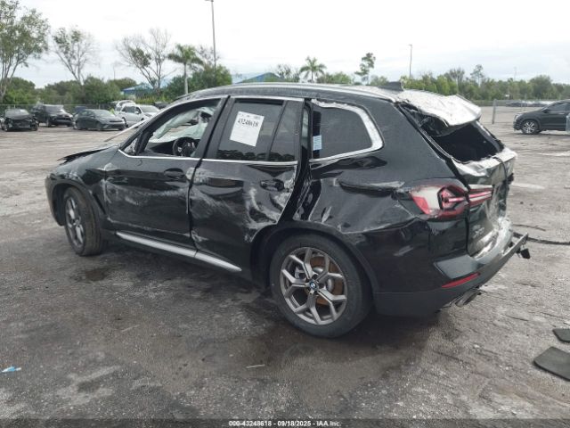 2022 BMW X3 5UX43DP03N9K84635 Photo 2