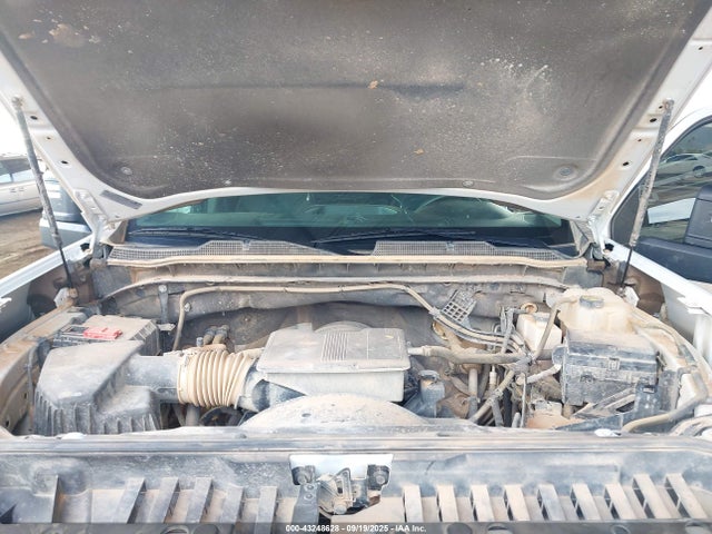 Chevrolet l8t 2023 1GC1YLE74PF165500 Image 10