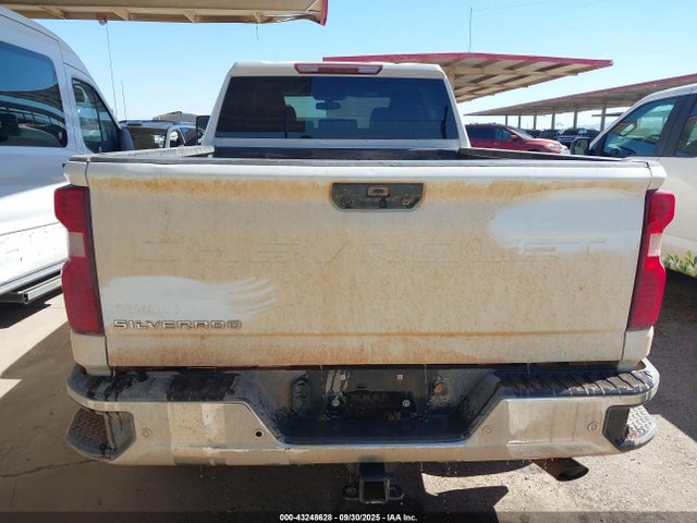 Chevrolet l8t 2023 1GC1YLE74PF165500 Image 15