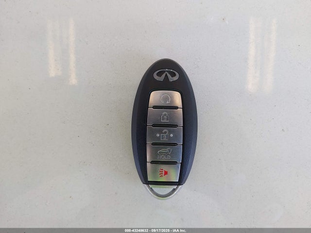 Infiniti 2021 2021 JN8AZ2AE2M9267758 Image 11
