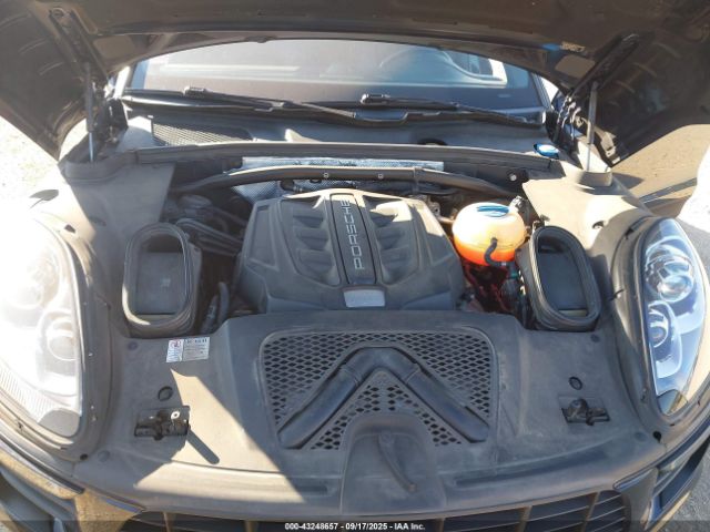 2017 PORSCHE MACAN WP1AB2A58HLB19234 Photo 9