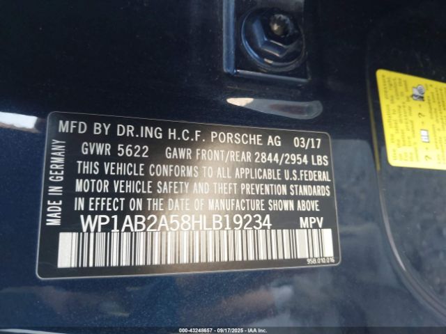 2017 PORSCHE MACAN WP1AB2A58HLB19234 Photo 8