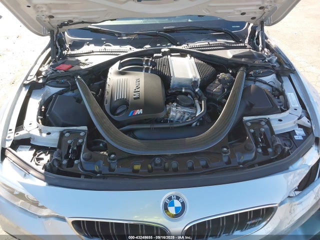 WBS3U9C5XFP967950 BMW M4