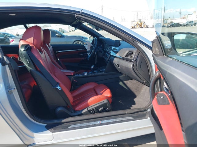 WBS3U9C5XFP967950 BMW M4