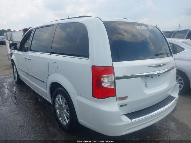 Chrysler 2016 2016 2C4RC1BG0GR245749 Image 3