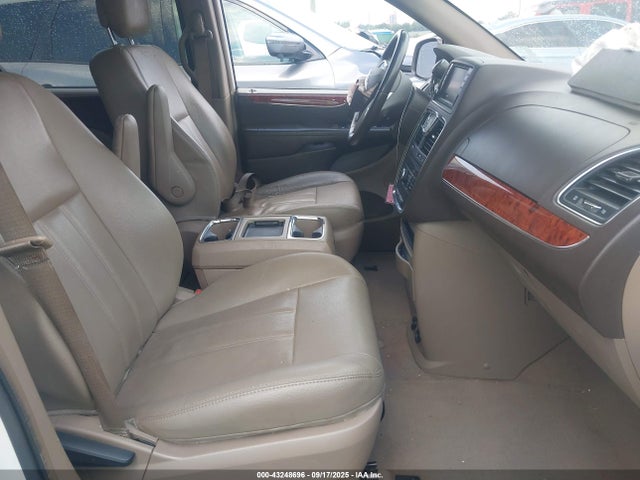 Chrysler 2016 2016 2C4RC1BG0GR245749 Image 5