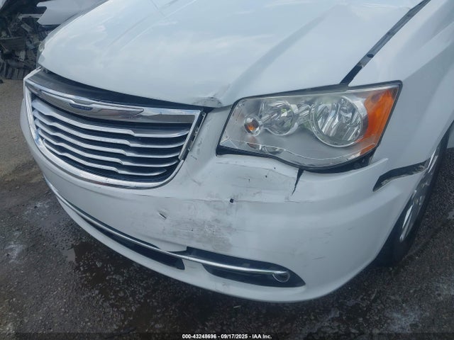 Chrysler 2016 2016 2C4RC1BG0GR245749 Image 6