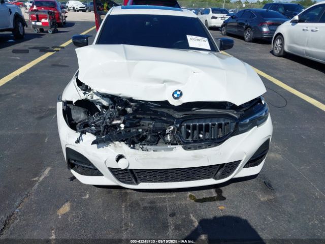 2022 BMW 330I 3MW5R1J06N8C36565 Photo 5
