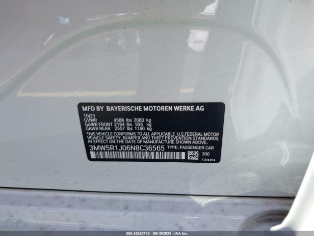 2022 BMW 330I 3MW5R1J06N8C36565 Photo 8