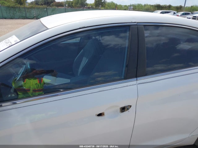 5NPE24AF4HH572102 Hyundai Sonata