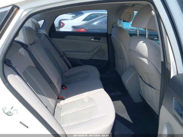 5NPE24AF4HH572102 Hyundai Sonata