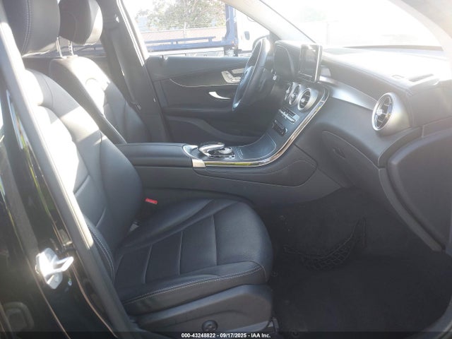 WDC0G4JB4GF013578 Mercedes-Benz m274