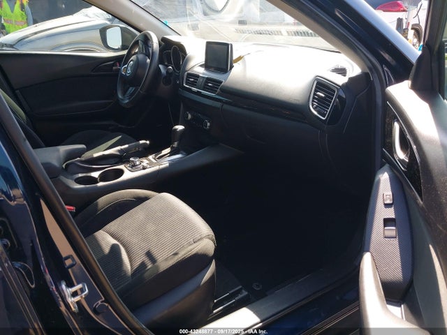 3MZBM1M78GM303963 Mazda pe