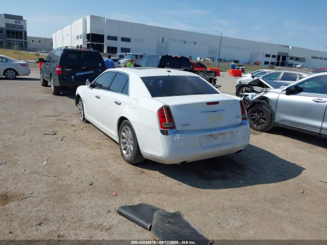 2013 CHRYSLER 300C 2C3CCAET2DH577793 Photo 2