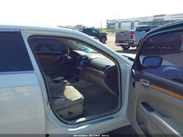 2013 CHRYSLER 300C 2C3CCAET2DH577793 Photo 4